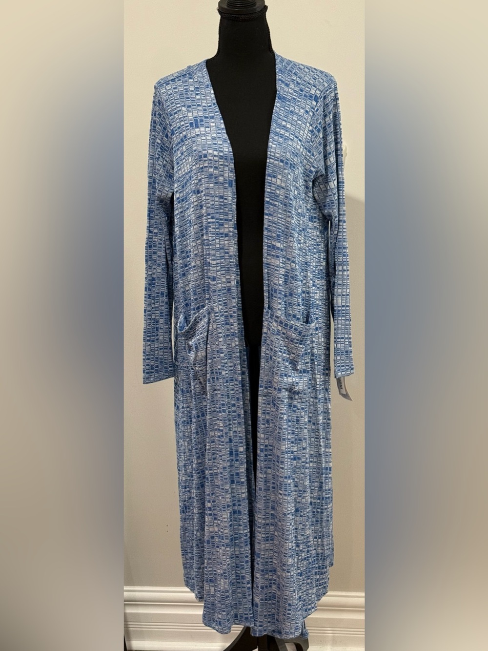 New LuLaRoe L “Sarah” Light Blue Open-Front Long Cardigan Sweater w Pockets 725